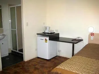 ***  Inland Oasis Motel Mount Isa Australia