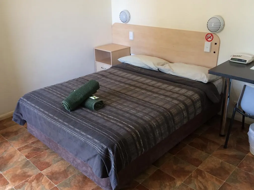 Inland Oasis Motel Mount Isa